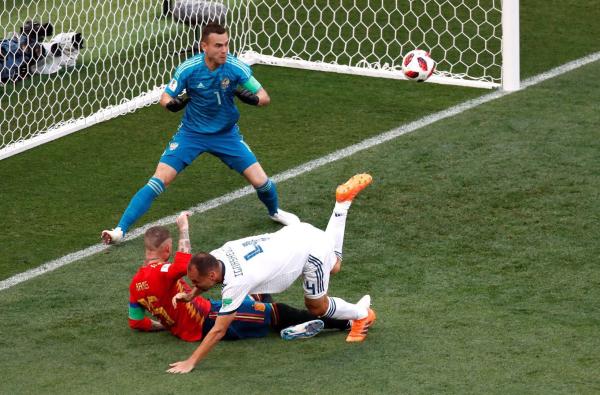 俄罗斯世界杯对西班牙(点球大战！俄罗斯5比4战胜西班牙，东道主历史性闯入八强)