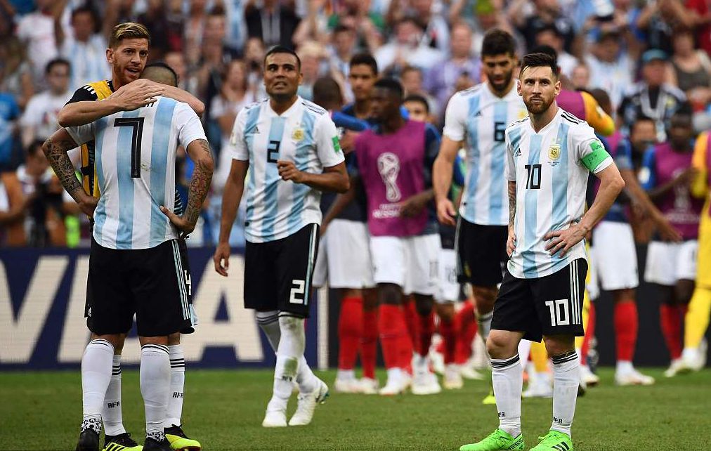 阿根廷球迷收到一个大快人心的好消息：世界杯主帅已被解雇了