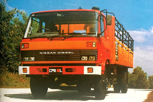 被东风引进外观技术的日产柴神鹰日本的卡车不用多说了,主流的有