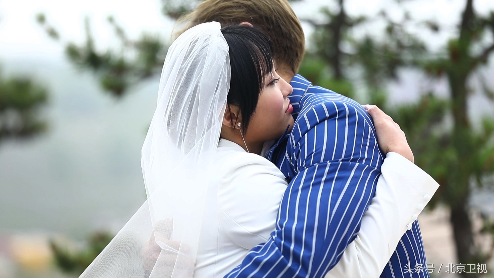 拥有百万粉丝的"健身女神"宋昱欣,9岁的时候父母离异.