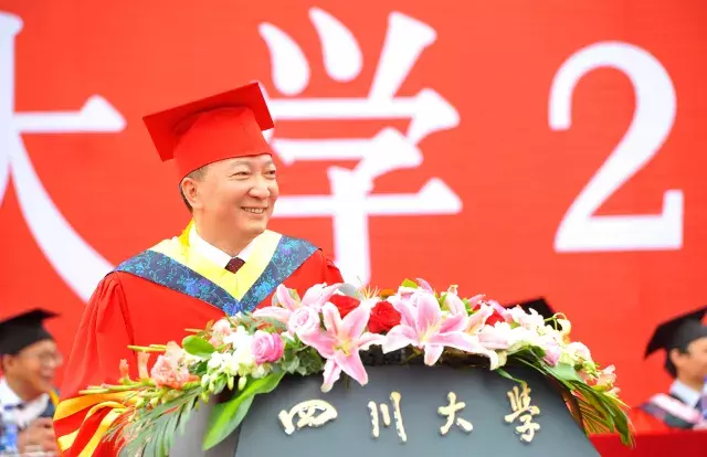 2018最火毕业典礼金句C位出道,让你又笑又哭……