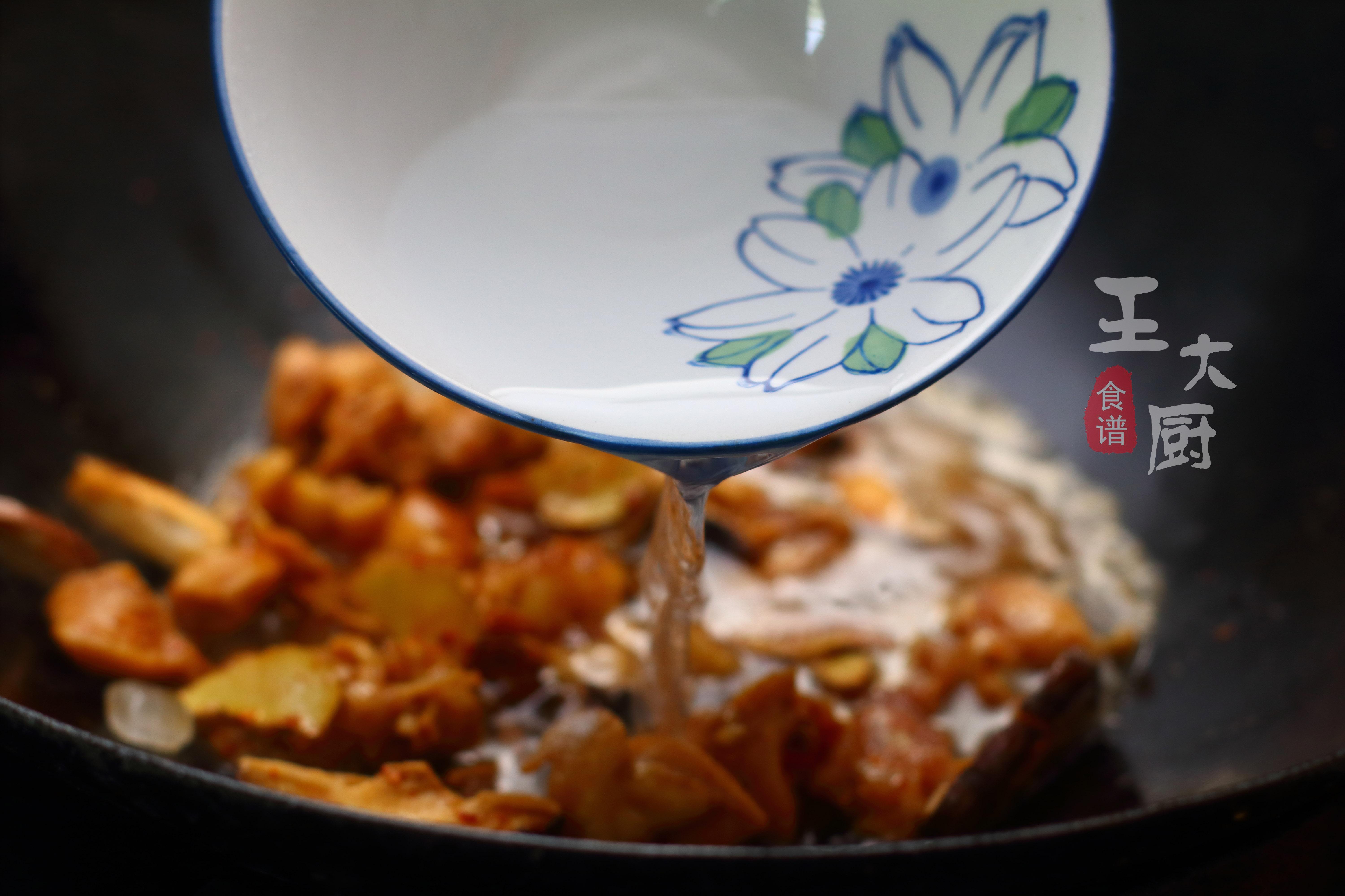 黃燜雞米飯的做法,黃燜雞米飯的做法 最正宗的做法