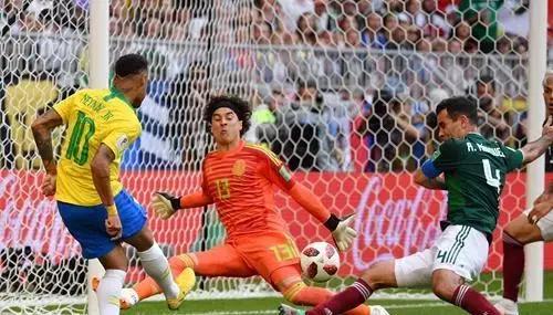 墨西哥“吴镇宇”在2018世界杯上扑救20次，内马尔：最怕遇见他