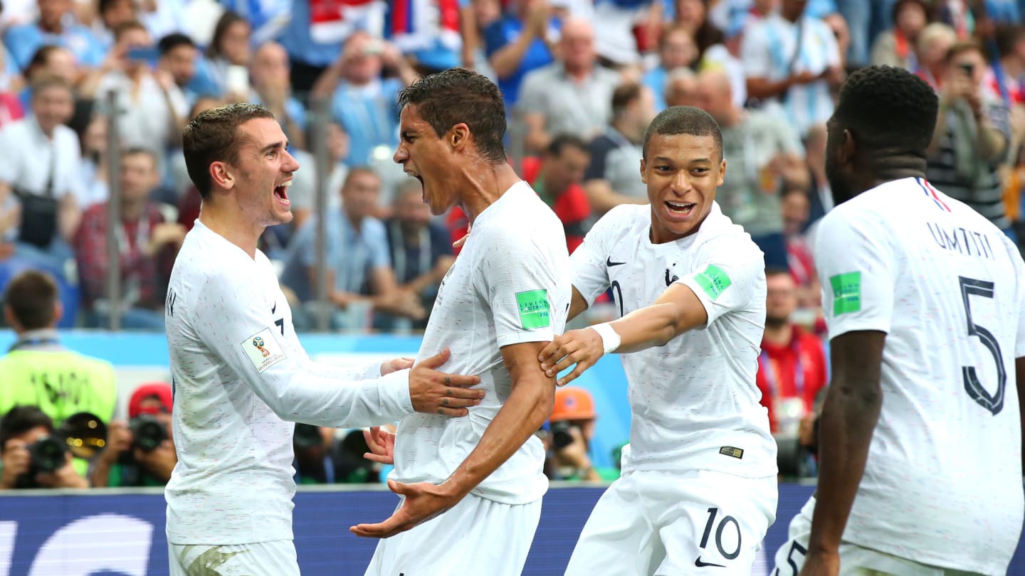 世界杯-格刀传射铁卫头槌 黄油手再现 法国2-0力克乌拉圭进四强