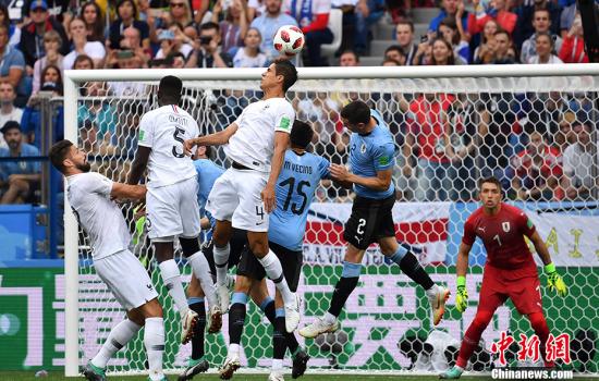 世界杯法国vs乌拉圭（法国队2：0轻取乌拉圭晋级四强 赢得“矛”“盾”之战）