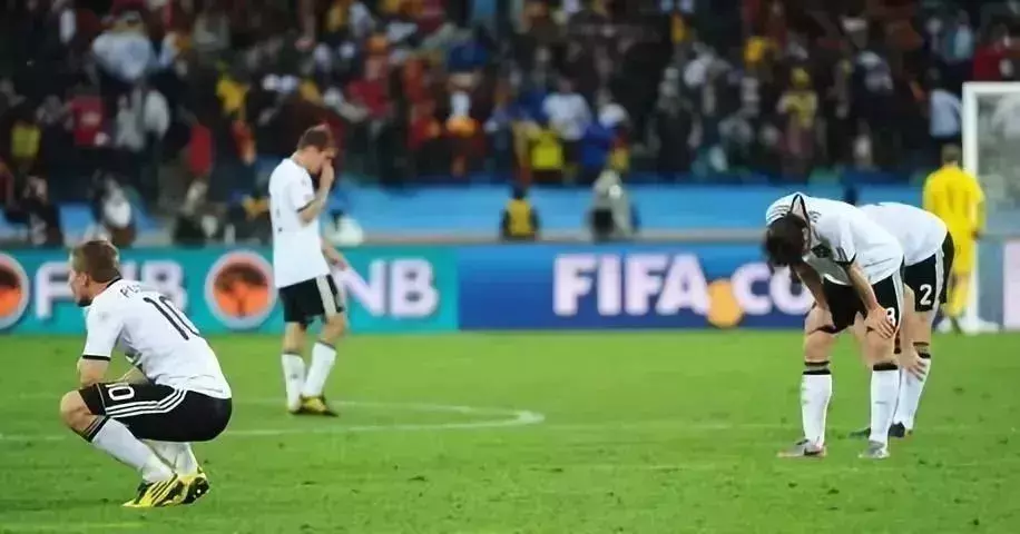 足球世界杯FIFA怎么读(伪球迷追世界杯是神马心态，一招教你鉴定真假伪球迷)