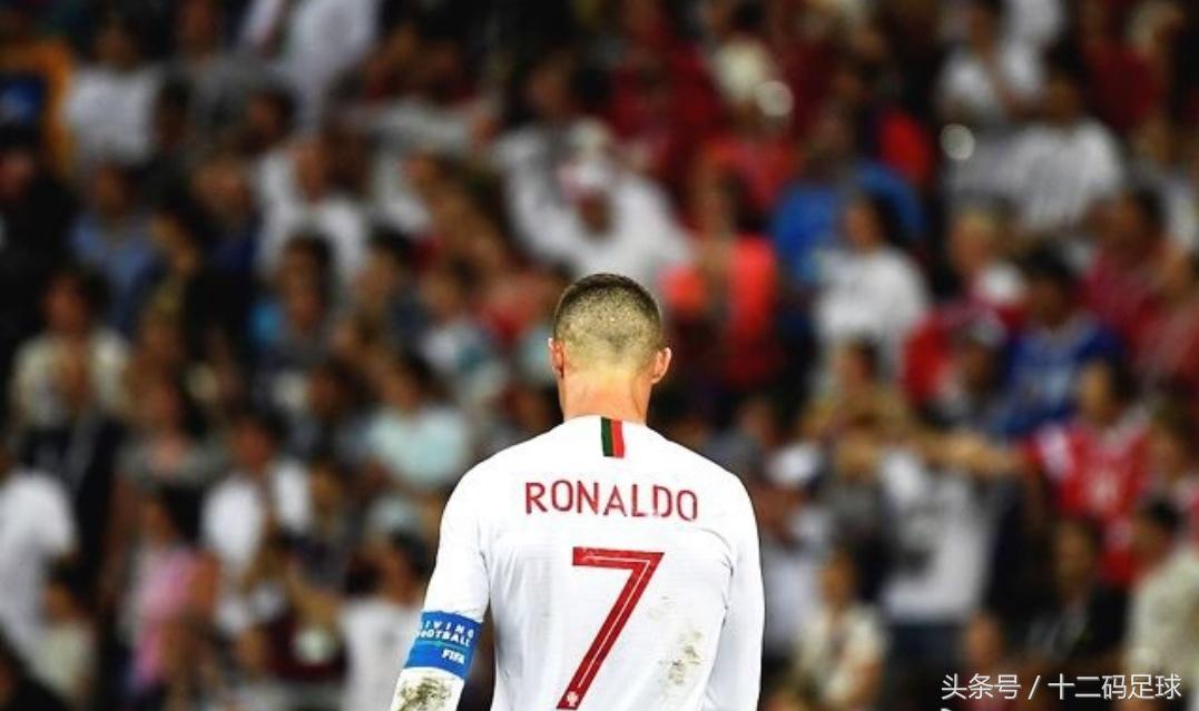 内马尔背影照片(梅西的背影,c罗的背影,内马尔背影,世界杯谁的背影更