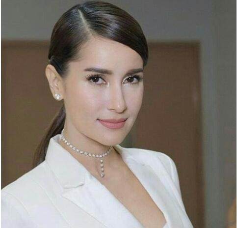 泰国的三大演员制片人，ken嫂子全部跳入街，ann视听女王，南叔非常喜欢韩国电视剧
