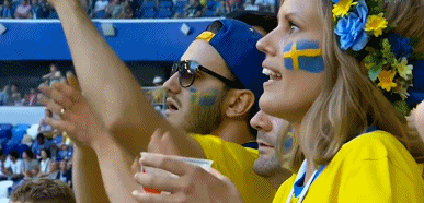 世界杯足球瑞典英格兰(马奎尔头球破门阿里进球皮克福德神扑，英格兰2-0瑞典进四强)