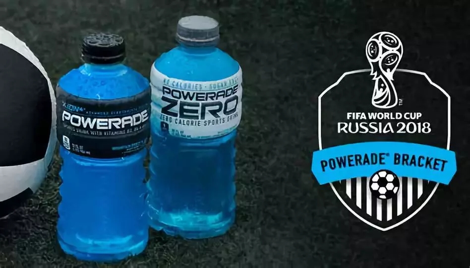 可口可乐世界杯水壶纪念（世界杯赛场上，球员喝的蓝色饮料是什么？）