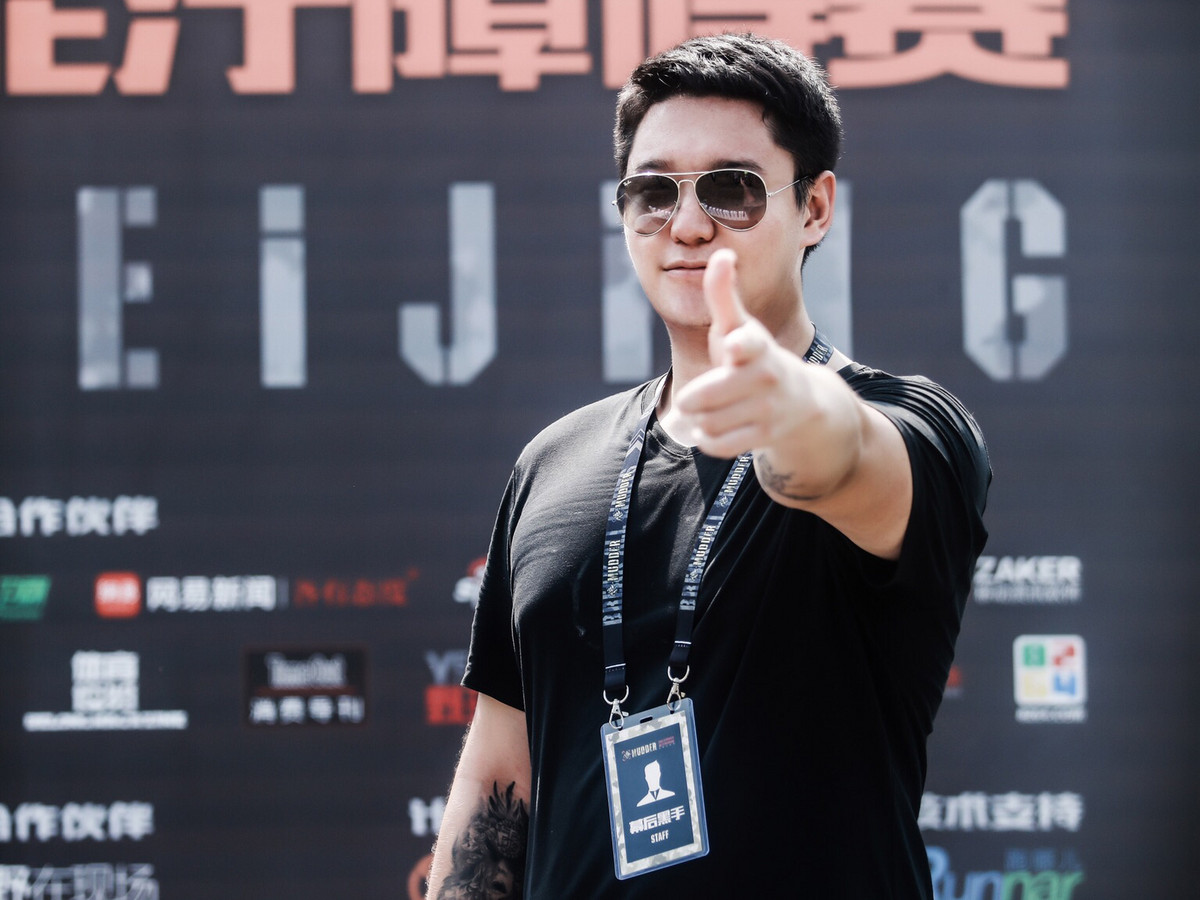 我们找了一群富二代，发现他们创业只是玩玩儿