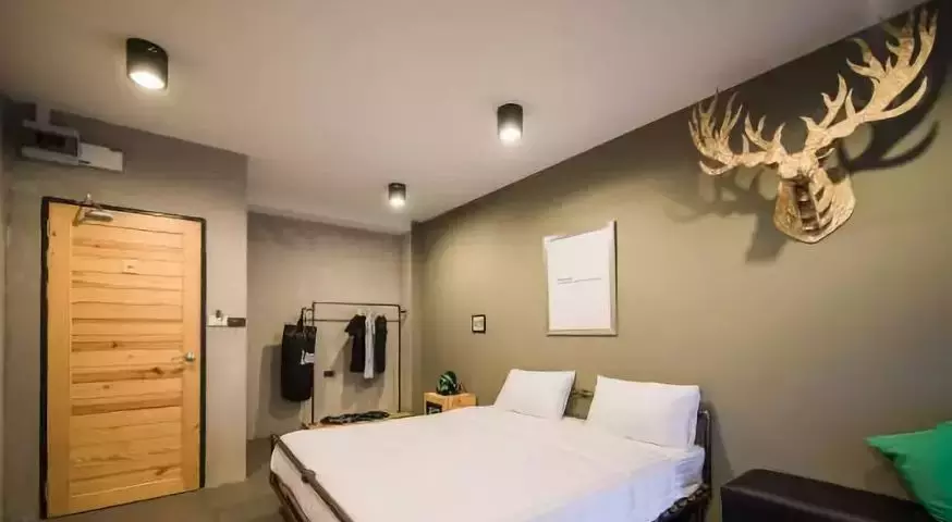 泰国训练攻略:夜市地摊儿上也能买搏击装备,一节课只需60元?