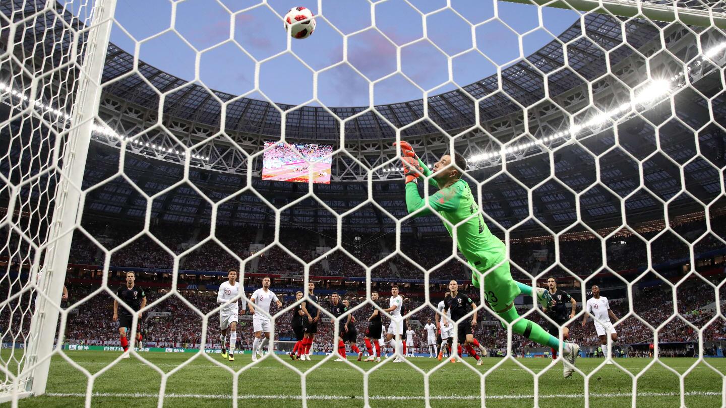 世界杯-曼朱基奇佩里西奇建功 克罗地亚2-1英格兰进军决赛！