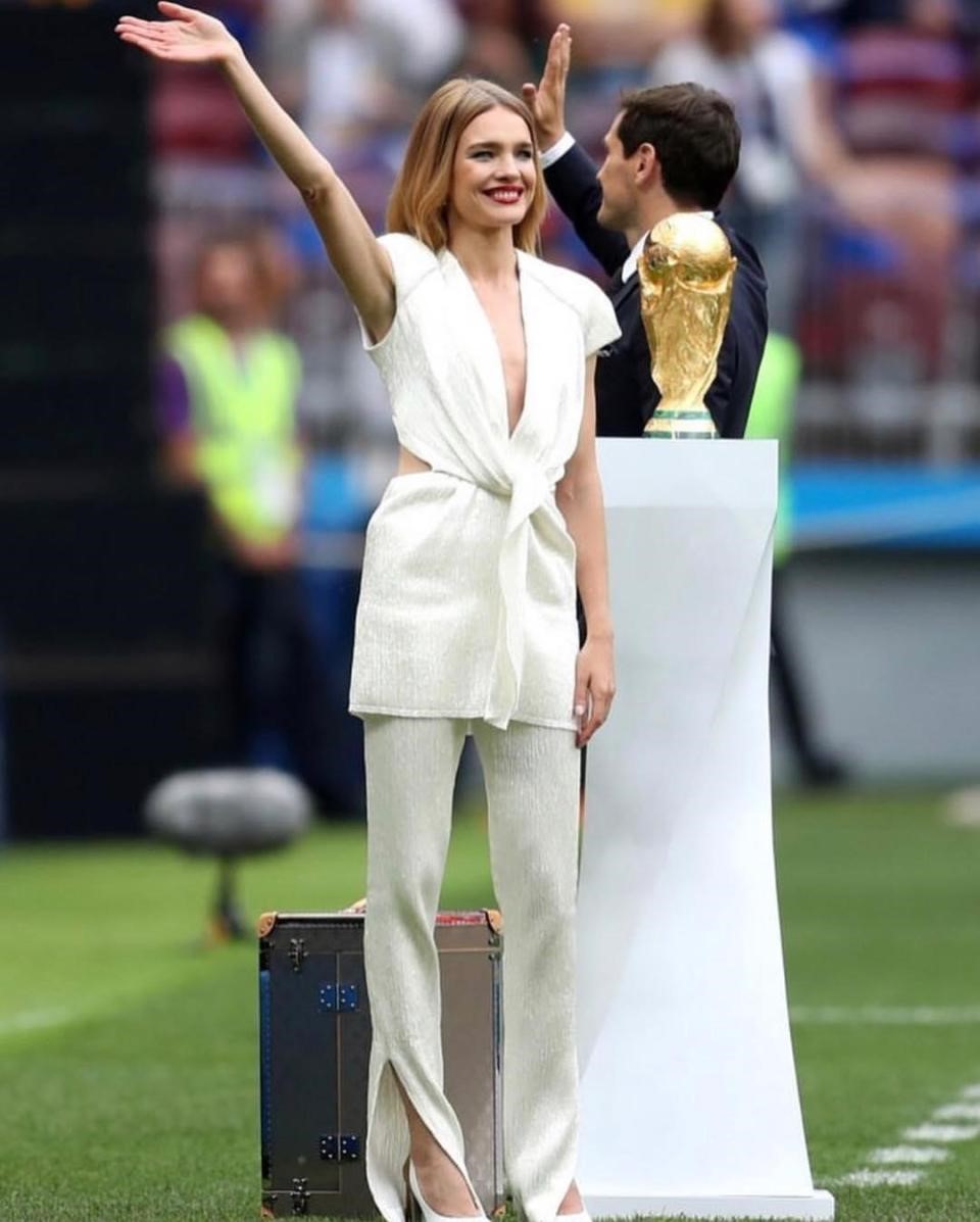 世界杯大力神杯女神(世界杯女神，她是俄罗斯最美的英格兰球迷)