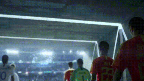 94年世界杯耐克广告（国足挺进世界杯？耐克这支广告让我脸红得无话可说）