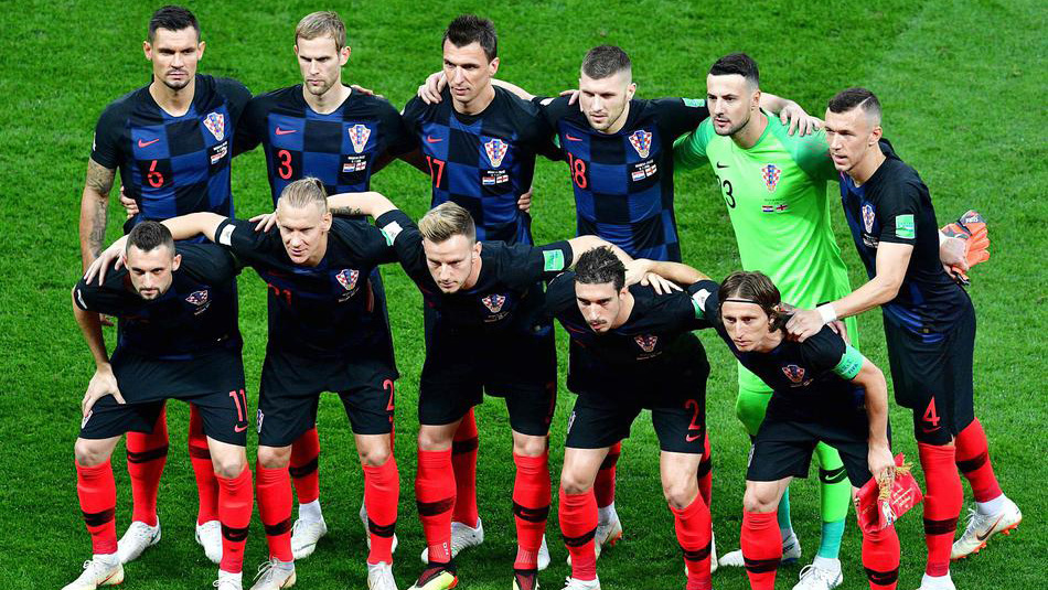 世界杯为什么分主场客场（本届世界杯克罗地亚队为何总是穿着客场球衣？原因在这里）-趣拿体育