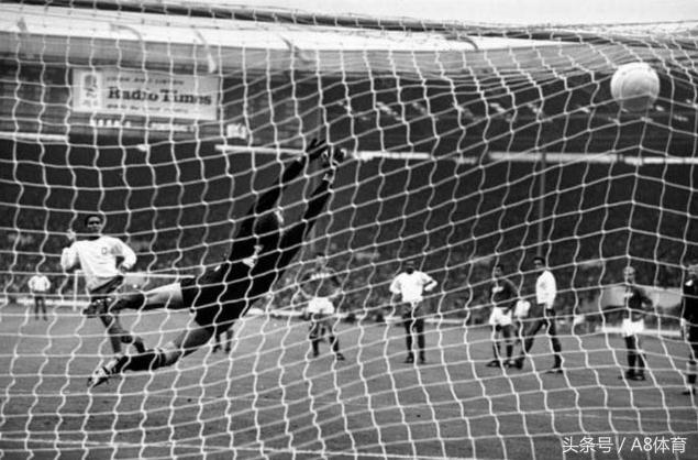 1934年世界杯德国vs奥地利（回顾历届世界杯季军争夺战：激烈的对攻战，射手的爆发地）