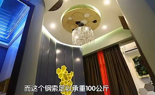 一家5口蜗居17㎡，丈夫有家不能回，姥爷睡在女儿上面，苦不堪言