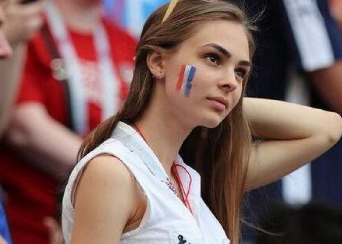2018世界杯美女球迷「2018世界杯美女球迷成为最靓丽的风景线 网友：这个值得收藏」