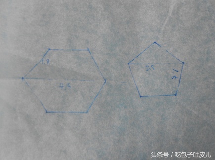 足球蛋糕图片双层（足球慕斯蛋糕的做法，从吃货的角度走进足球世界杯）