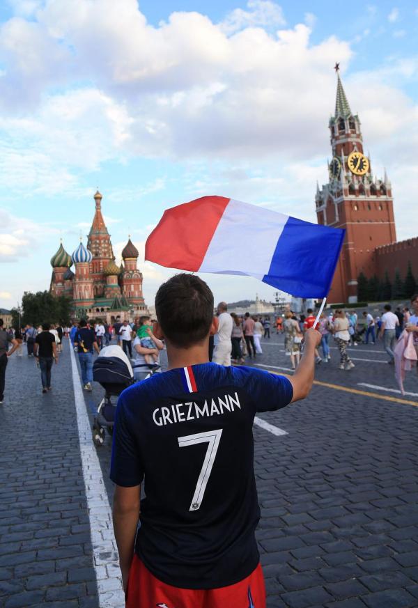 今晚是世界杯最后一晚吗（俄罗斯世界杯今夜11时决战，澎湃全视角与你共候历史）