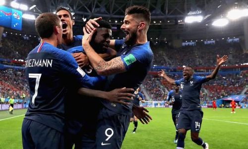 2018世界杯决赛几比几(法国队夺得2018年世界杯冠军！格列兹曼三度建功姆巴佩梅开二度)
