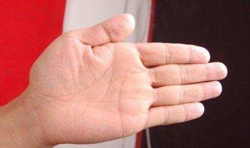 财运最旺的男人手相 手掌中钱财纹很多而且财库很多_达一风水网