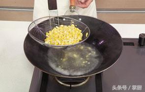 教你怎么做椒盐玉米(椒盐玉米的家常做法，酥脆又美味，喜欢的朋友可以试一下)