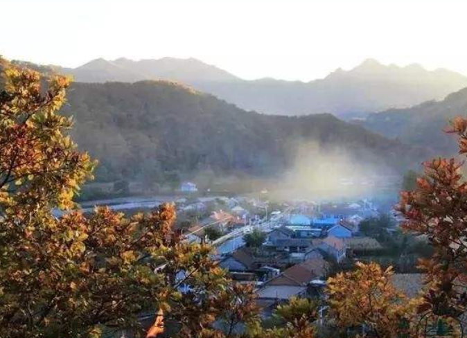 藏头诗山穷水尽疑无路柳暗花明又一村