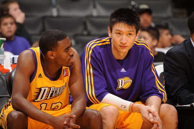 nba刚好两米的球员有哪些（盘点NBA身高超2米的控卫：魔术师领衔，双料冠军孙悦上榜！）