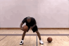 怎样才能增强对篮球的球感(不拍球，照样能练球感！)