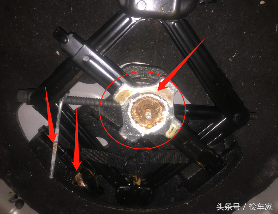 2018世界杯crv(22万还买啥CRV，这台比宝马X5还大的福特探险者怎么样？)