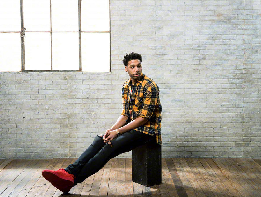 奥卡福为什么打不上球（三年过去了，探花秀奥卡福为何落得无球可打？）