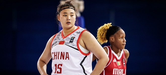 中国女篮世界杯对战意大利（刘禹彤16分，中国力克马里获U17女篮世界杯首胜）