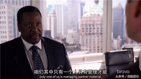 《金装律师》S8E1：以一己之力，解剑拔弩张之势