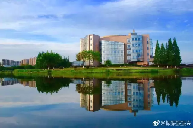 内部消息！如果你报考这13所学校，请你一定看看来自本校生的评价