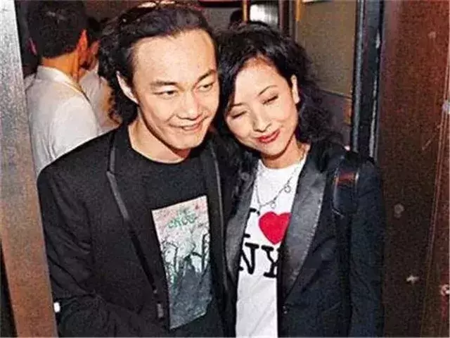 小师傅和四毛重聚,不说了,我要去再看一遍《旋风小子》