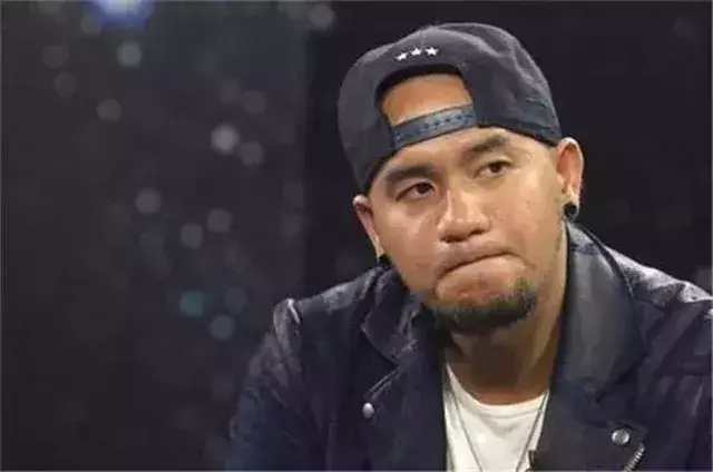 小师傅和四毛重聚,不说了,我要去再看一遍《旋风小子》