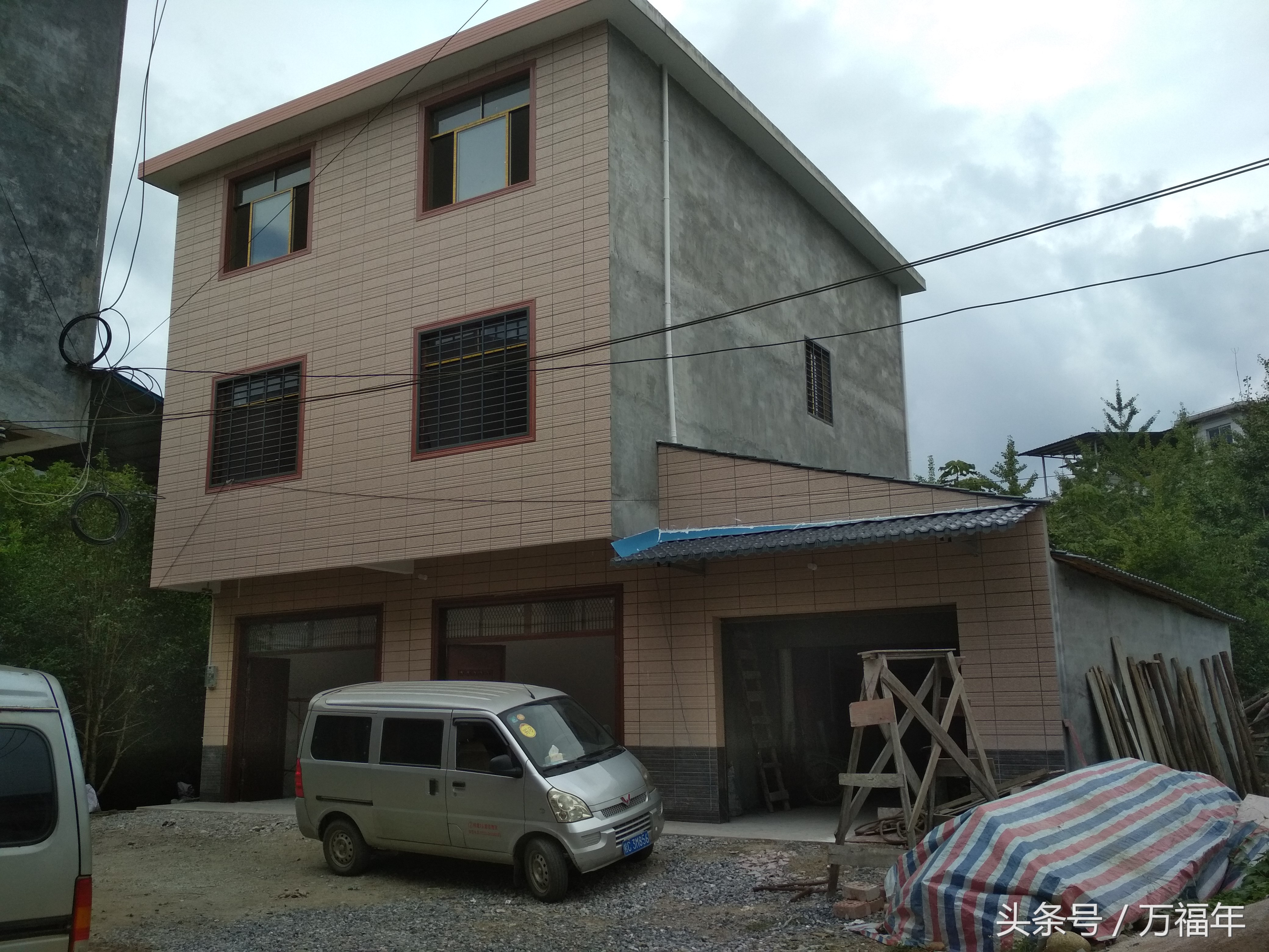 农村自建房室内装修风格与实用布局设计