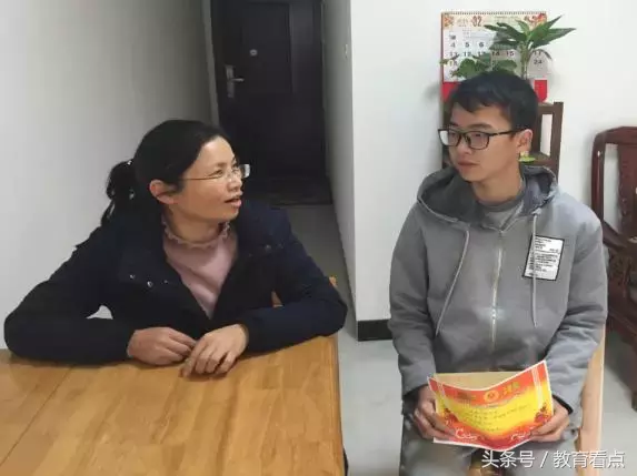 广州市绿翠现代实验学校｜璀璨荣耀、梦想起航