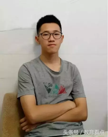 广州市绿翠现代实验学校｜璀璨荣耀、梦想起航