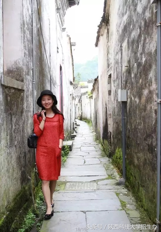 80后女教授：15岁上大学，受邀参加《我是演说家》，形象气质绝佳