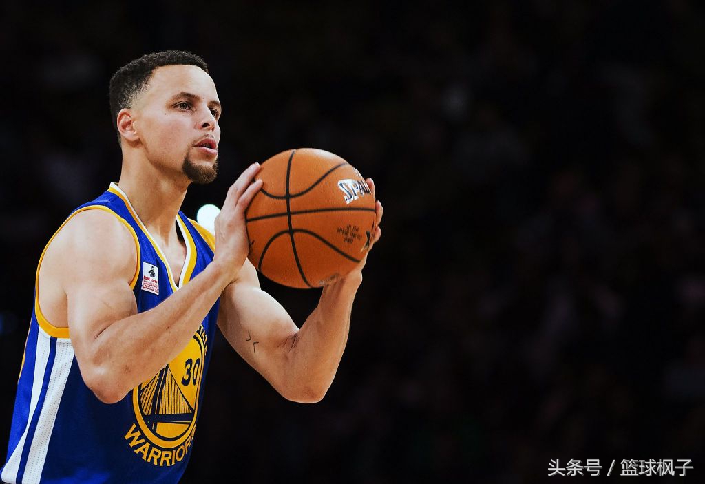 为什么nba球员超远三分(库里三分怎么练成的？看完他训练方法全明白，原来投篮可以这样练)