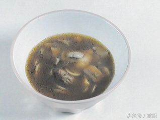 10分钟在家轻松搞定奶油蘑菇汤，比必胜客还好喝