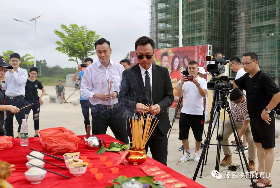 快看!tvb视帝黎耀祥来茂名拍戏啦(独家多图)