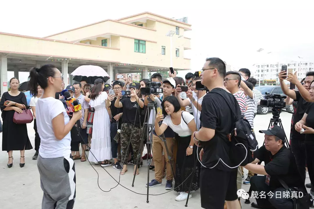 快看!tvb视帝黎耀祥来茂名拍戏啦(独家多图)