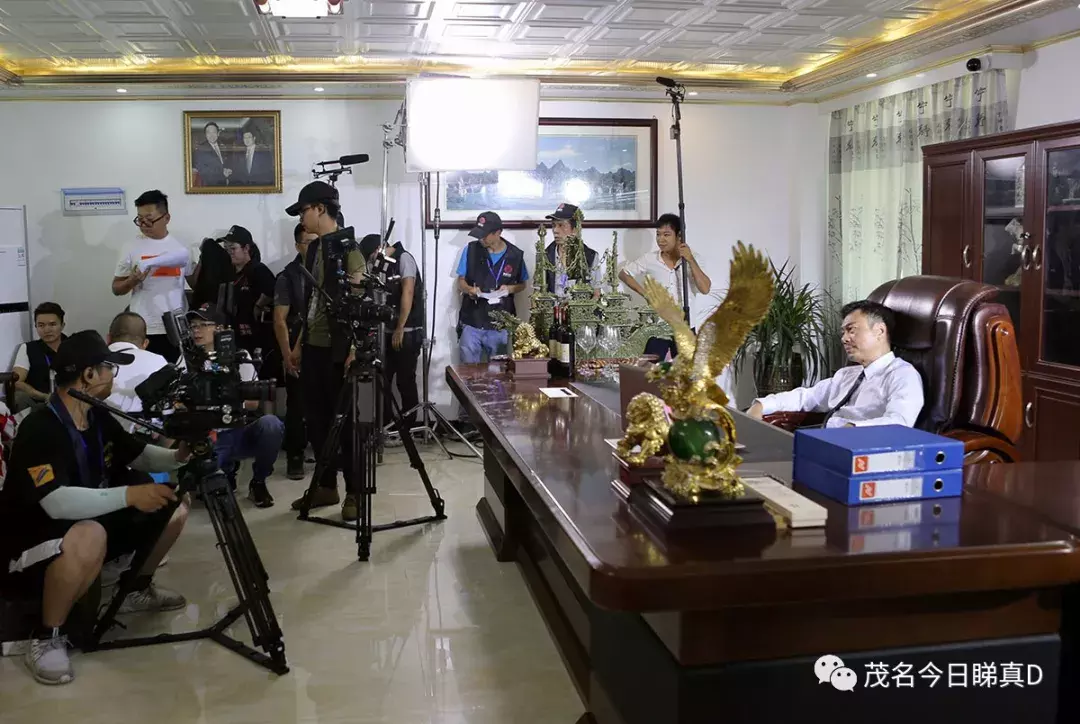 快看!tvb视帝黎耀祥来茂名拍戏啦(独家多图)