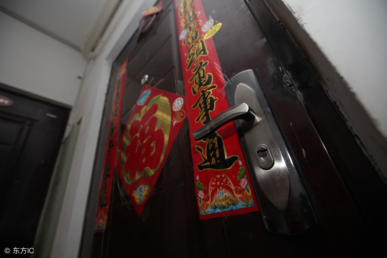 30年老锁匠公开换锁教程，别傻傻不知道！小心防盗门被撬，悔哭！