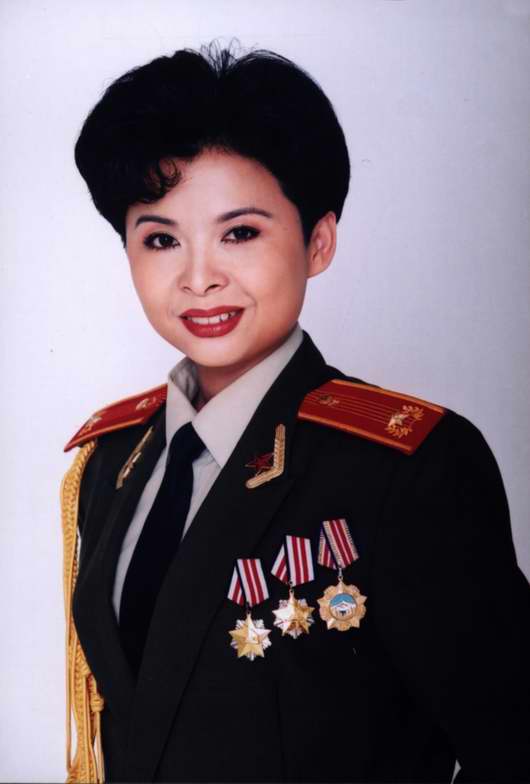 三十四年前评出的中国十大歌星，提起名字，满满的都是回忆