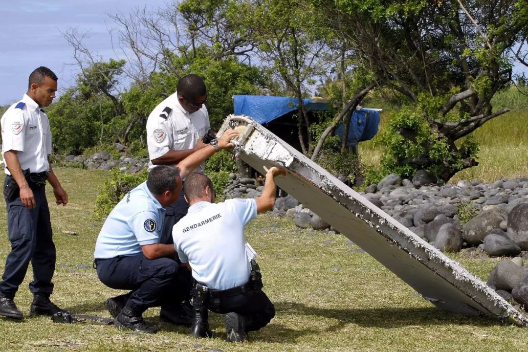 马航mh370和马航mh17图片